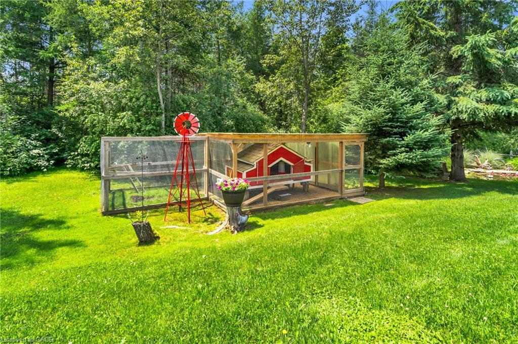 5594 First Line Property Photo 43