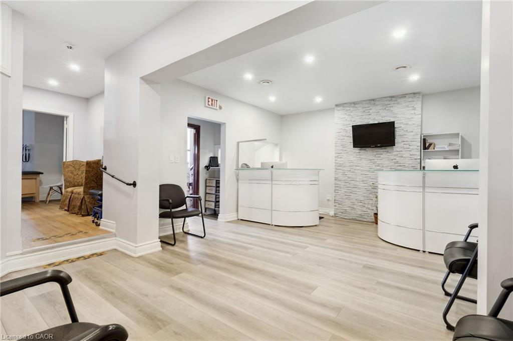 189 Hughson Street S Property Photo 14