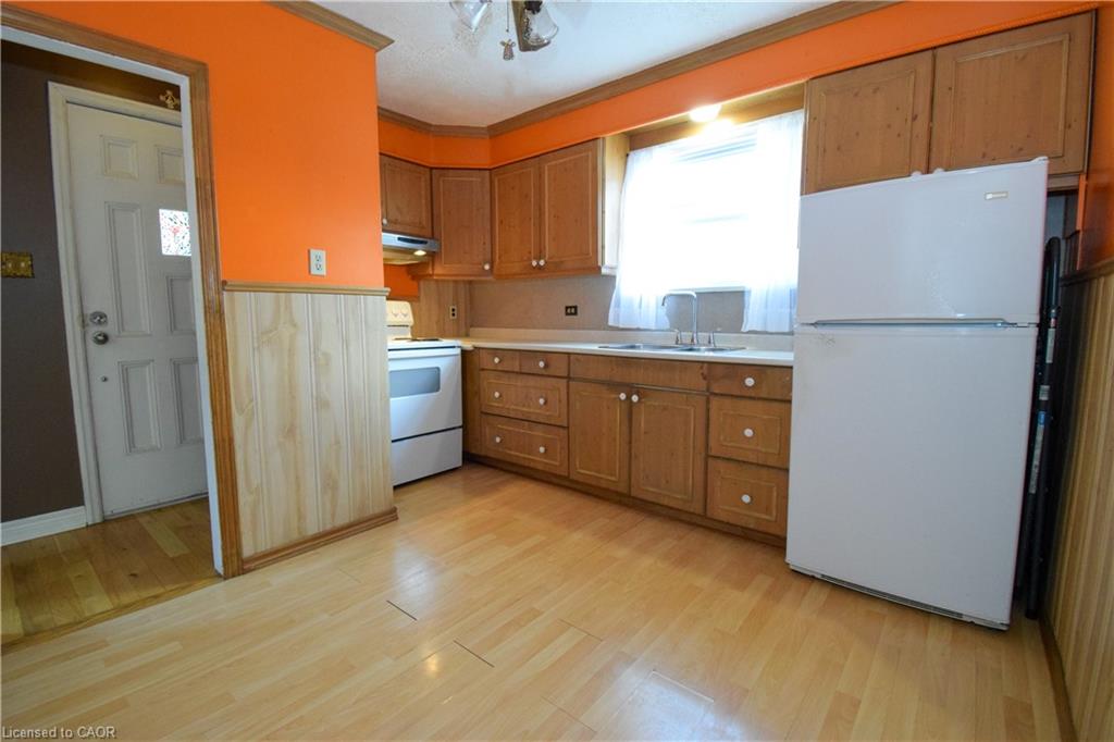 272 Carlton Street Property Photo 9