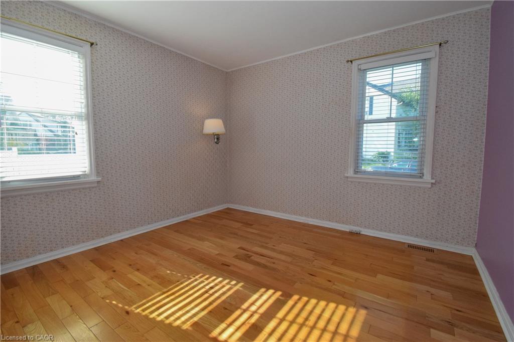 272 Carlton Street Property Photo 11