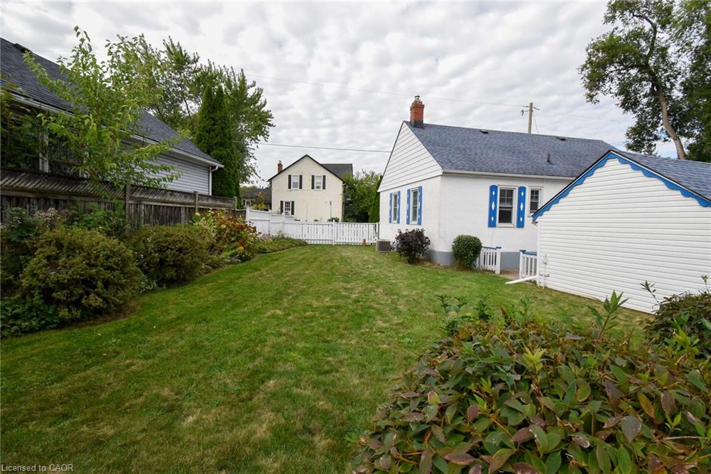 272 Carlton Street Property Photo 25