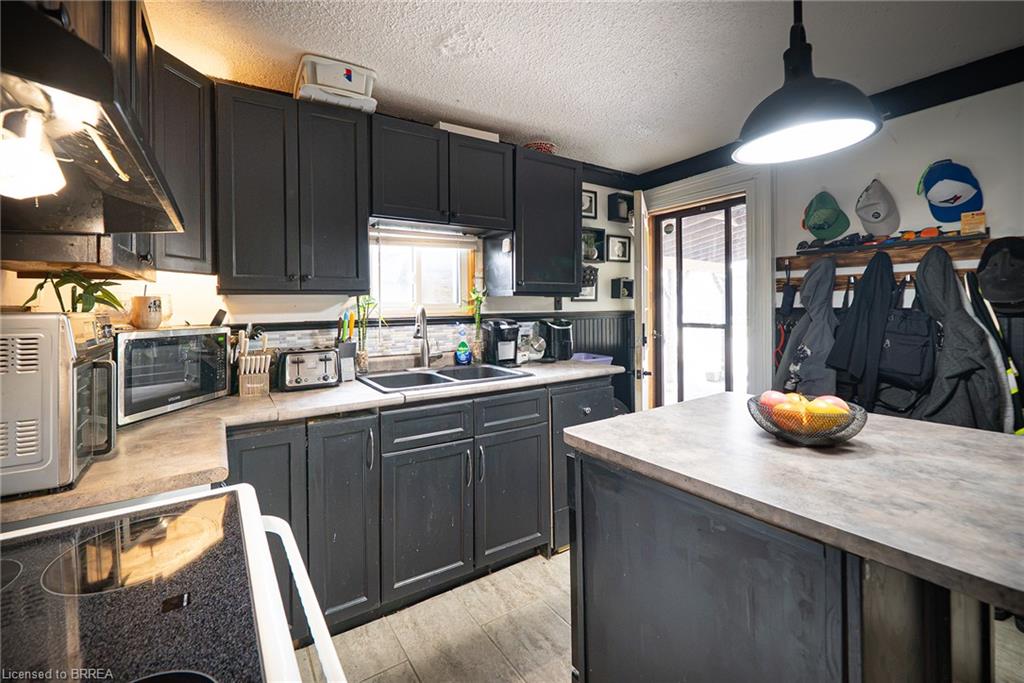 78 Arthur Street Property Photo 4