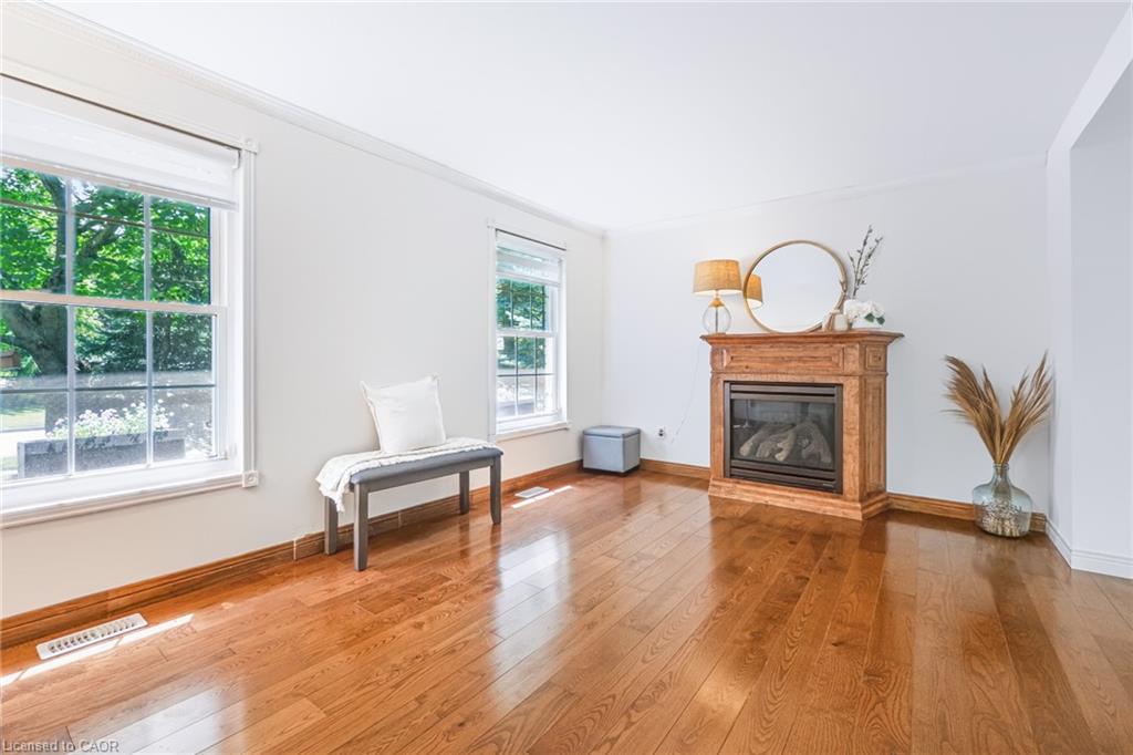 34 Peachtree Crescent Property Photo 8