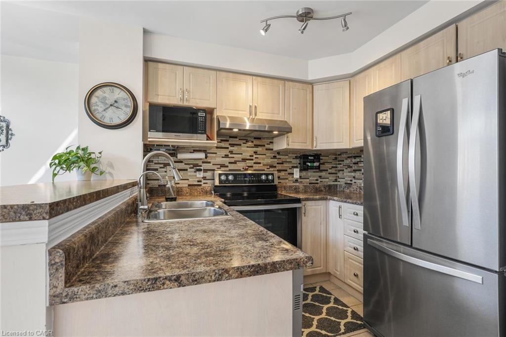3370 Redpath Circle Property Photo 15