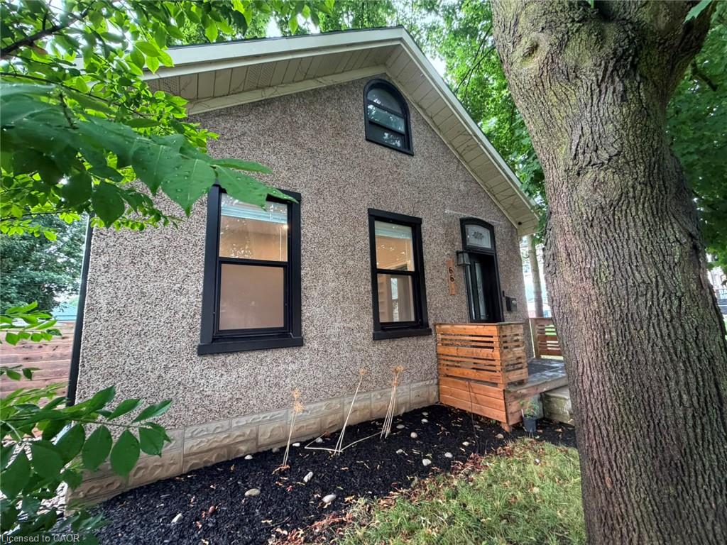 66 William Street Property Photo 1