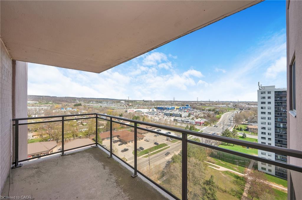 1501-975 Warwick Court Property Photo 19