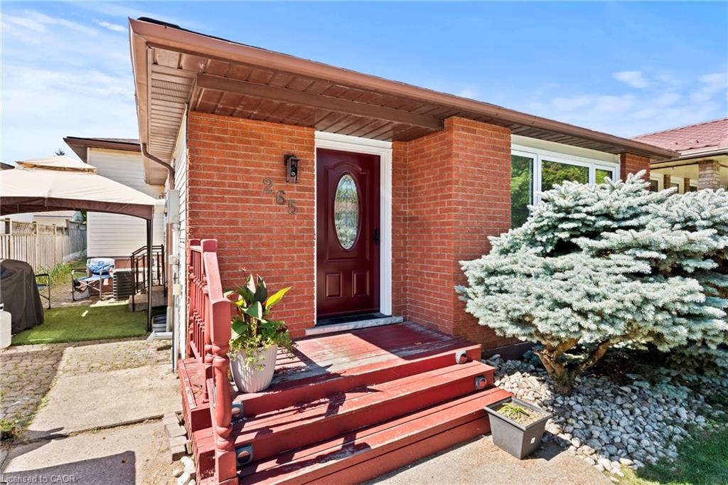 265 Bonaventure Drive Property Photo 3