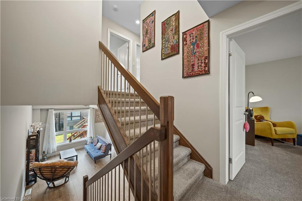 18-811 Sarnia Road Property Photo 16