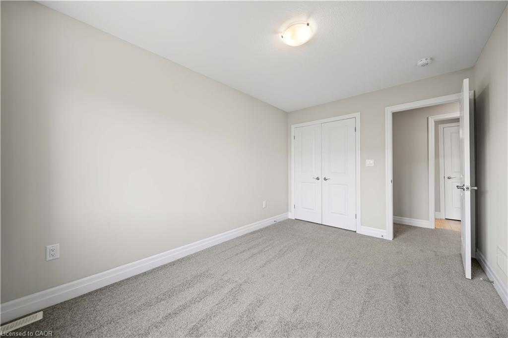 18-811 Sarnia Road Property Photo 27