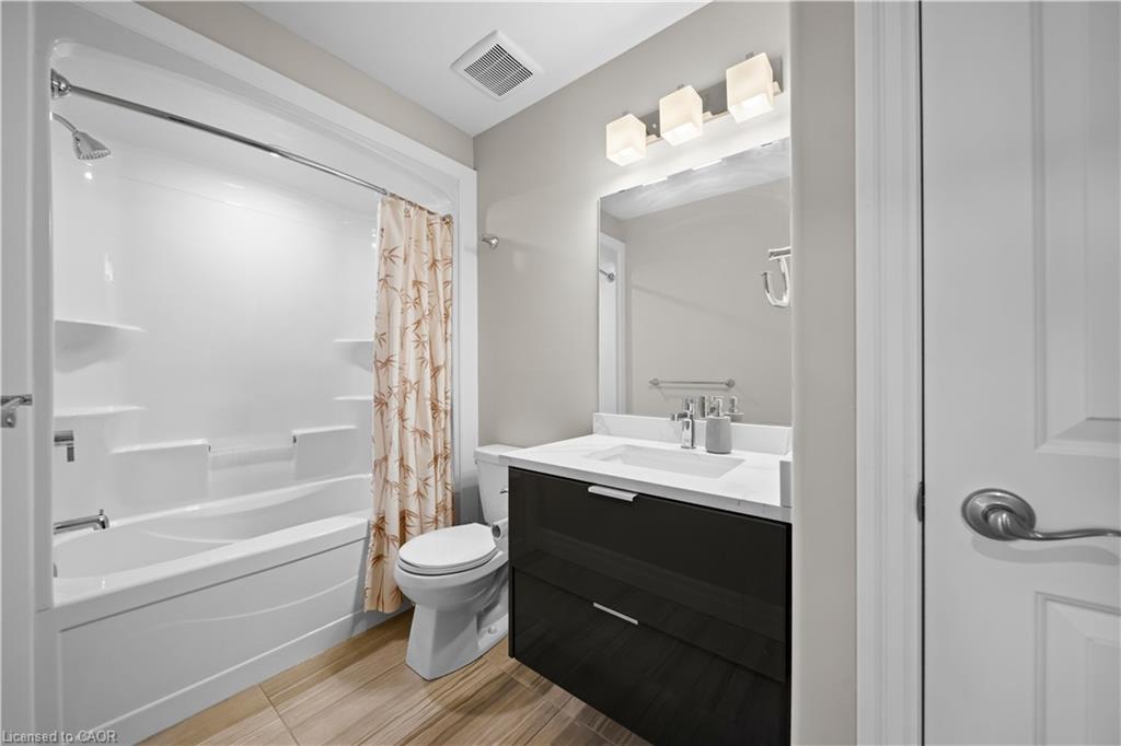 18-811 Sarnia Road Property Photo 28