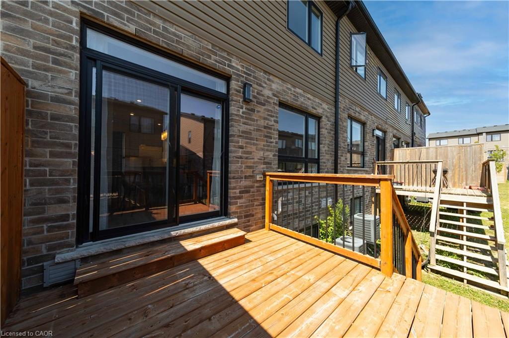 18-811 Sarnia Road Property Photo 37