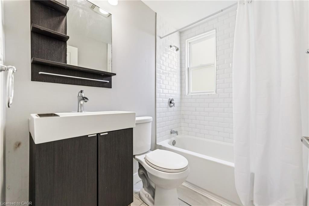 406-1544 King Street E Property Photo 11