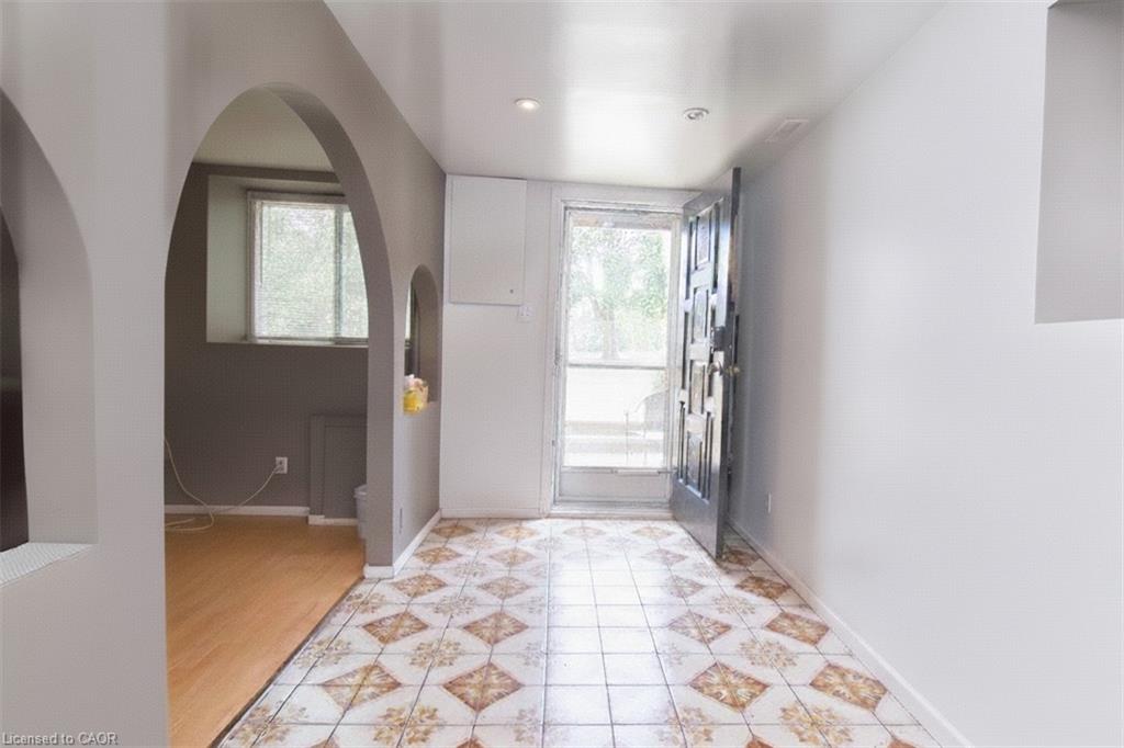 355 Macnab Street N Property Photo 5