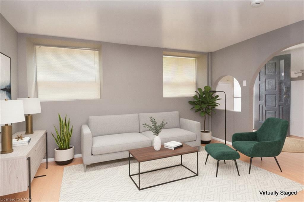 355 Macnab Street N Property Photo 8