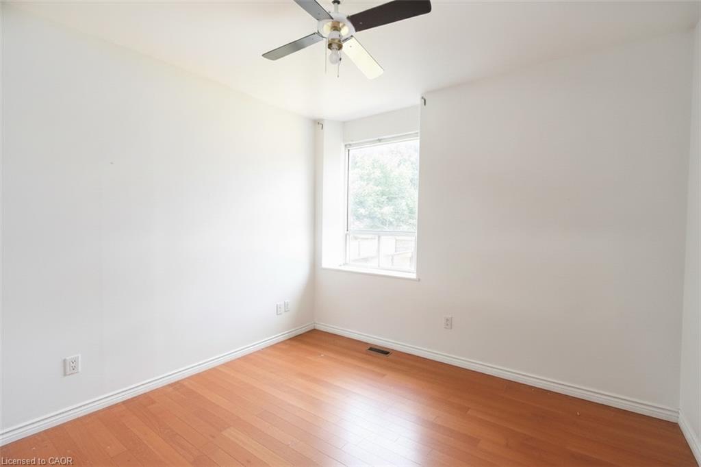 355 Macnab Street N Property Photo 17