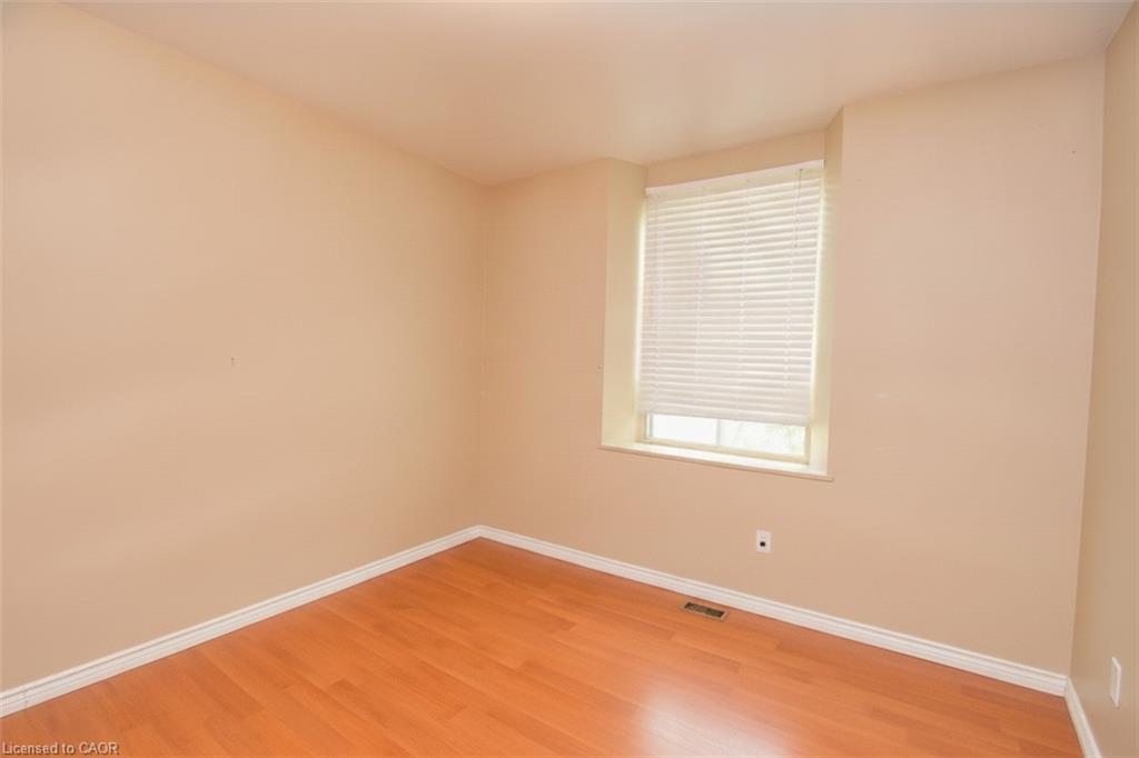355 Macnab Street N Property Photo 19