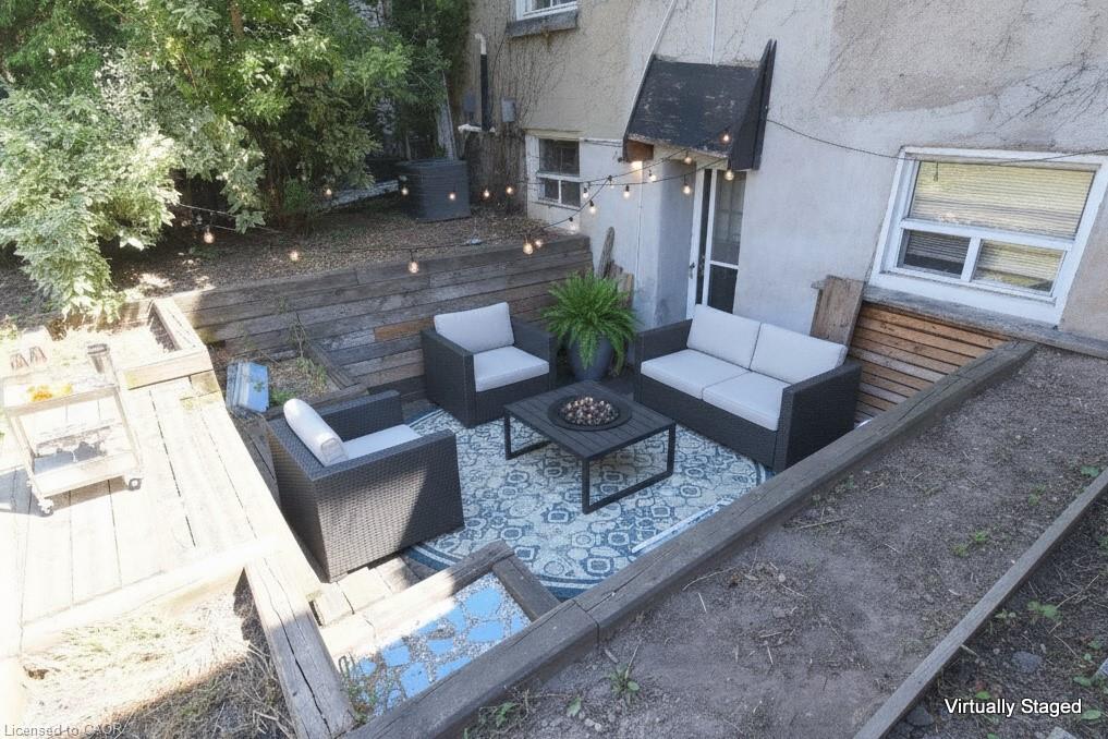 355 Macnab Street N Property Photo 26
