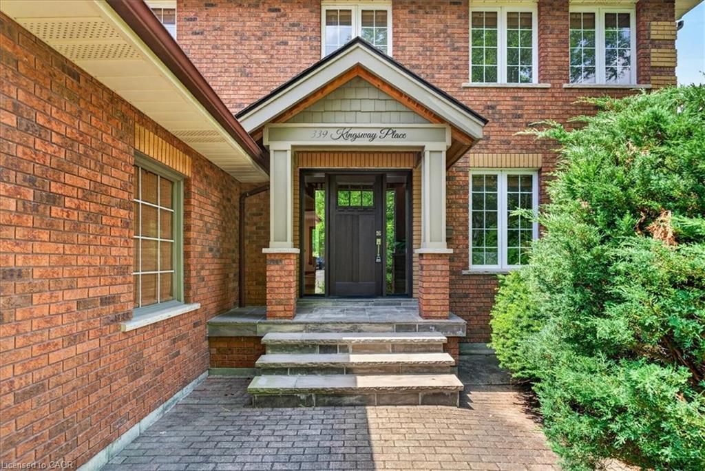 339 Kingsway Place Property Photo 2
