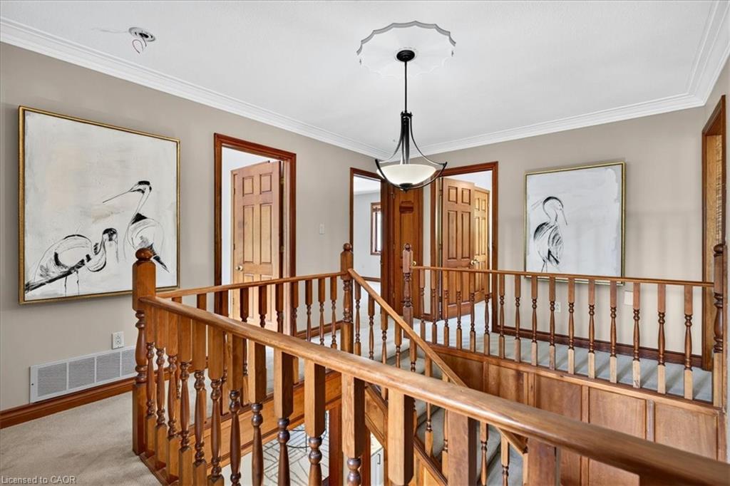 339 Kingsway Place Property Photo 18