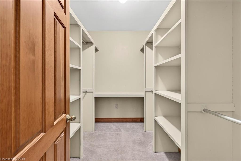 339 Kingsway Place Property Photo 21