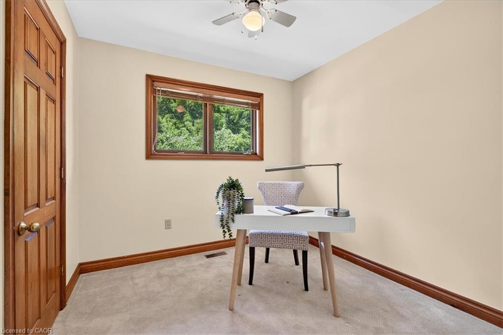339 Kingsway Place Property Photo 25