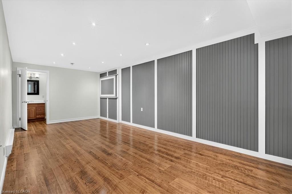 339 Kingsway Place Property Photo 32
