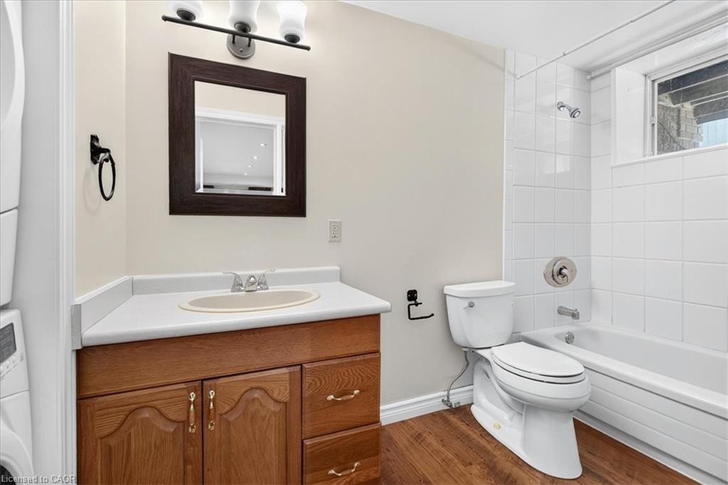 339 Kingsway Place Property Photo 34