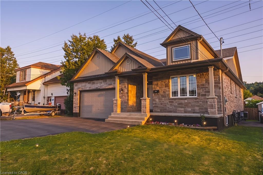 602 Cochrane Road Property Photo 1