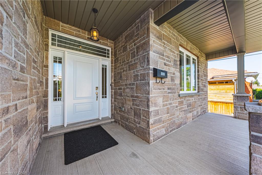 602 Cochrane Road Property Photo 5