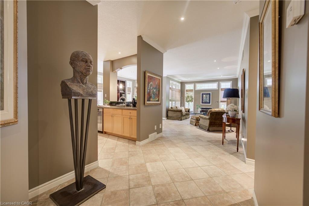 530 Rheinland Place Property Photo 6