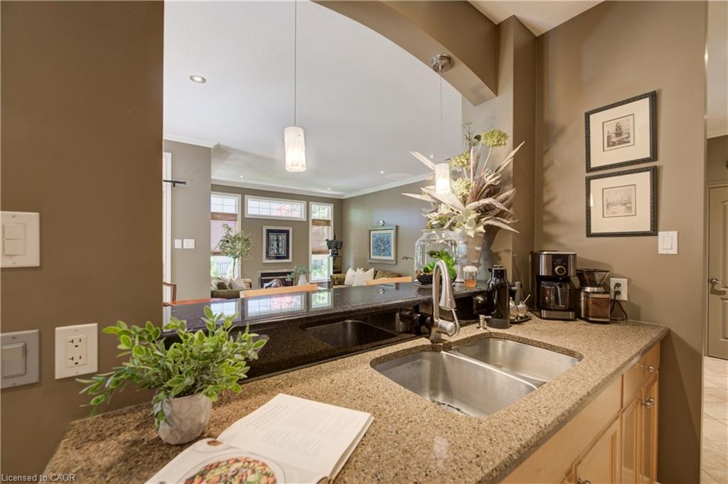 530 Rheinland Place Property Photo 9