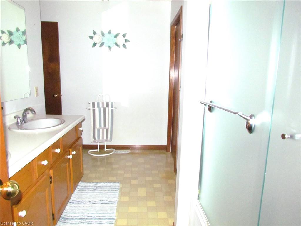 1325 Lakeshore Road Property Photo 15