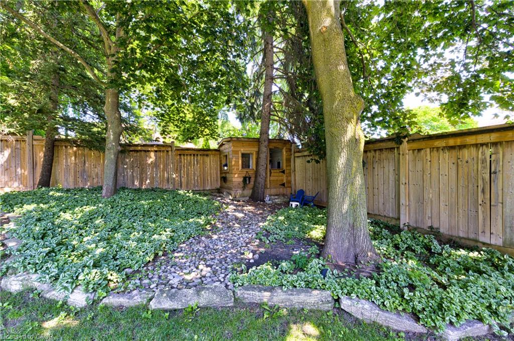 6 Mays Crescent Property Photo 39