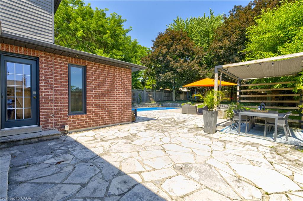 6 Mays Crescent Property Photo 45