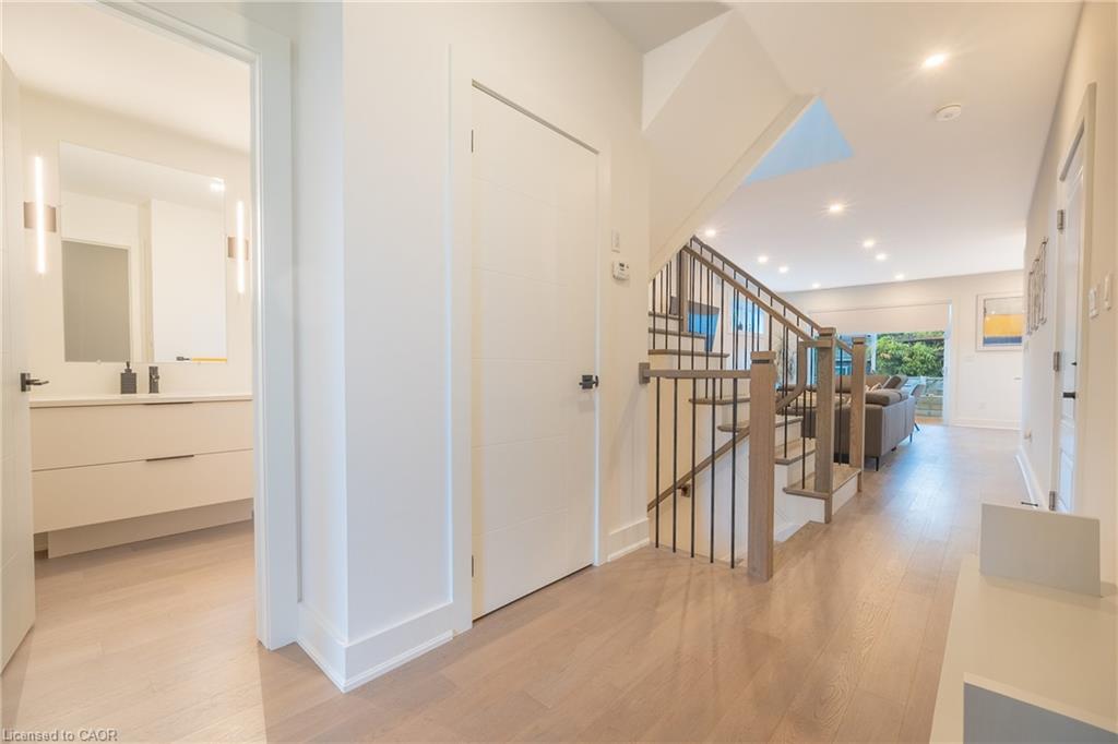 9 Princeton Common Property Photo 4