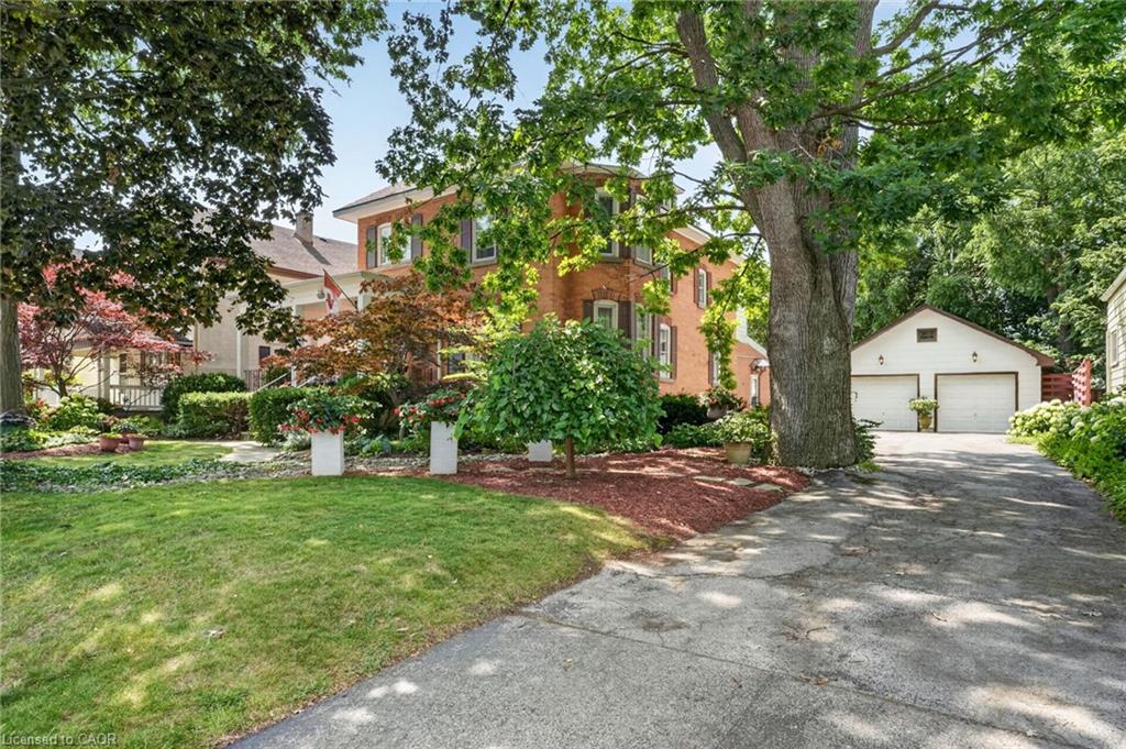 438 Broad Street W Property Photo 1