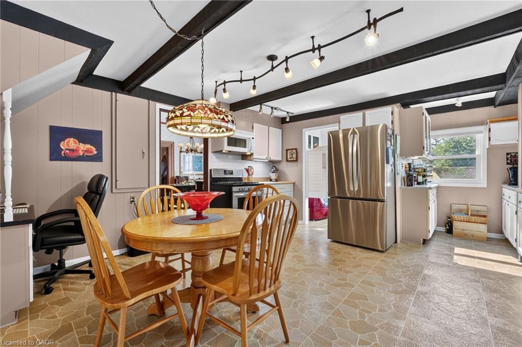 438 Broad Street W Property Photo 15