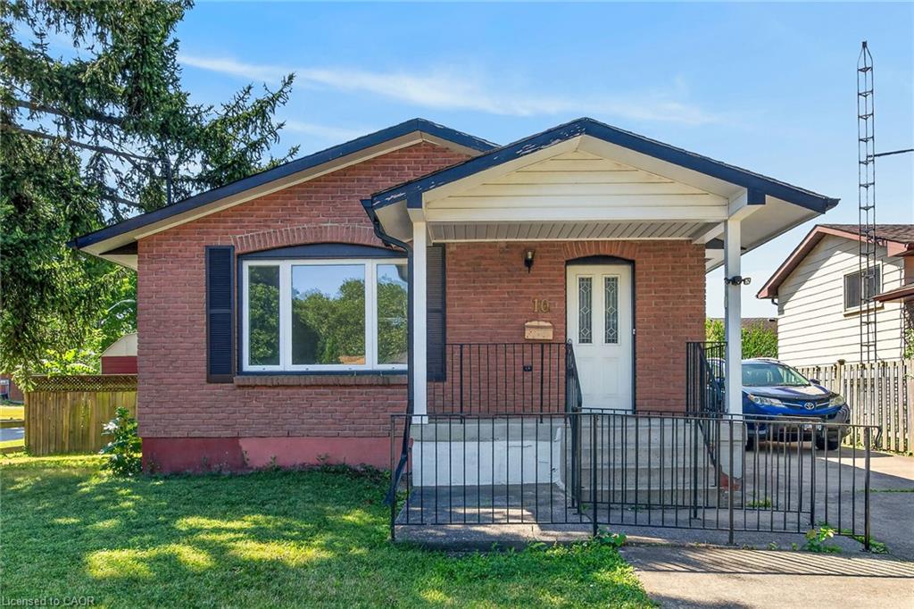 10 Tracey Road Property Photo 1