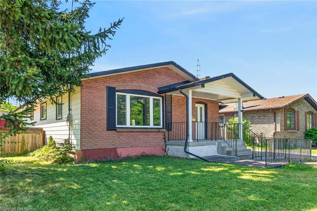 10 Tracey Road Property Photo 4