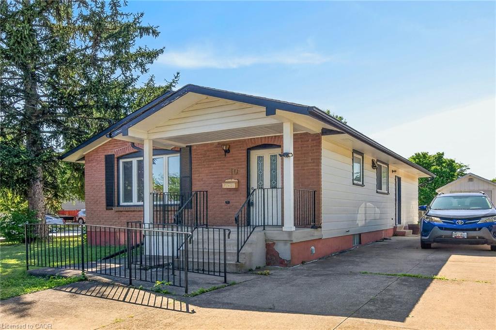 10 Tracey Road Property Photo 6