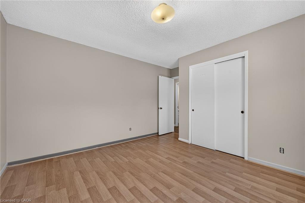 10 Tracey Road Property Photo 27