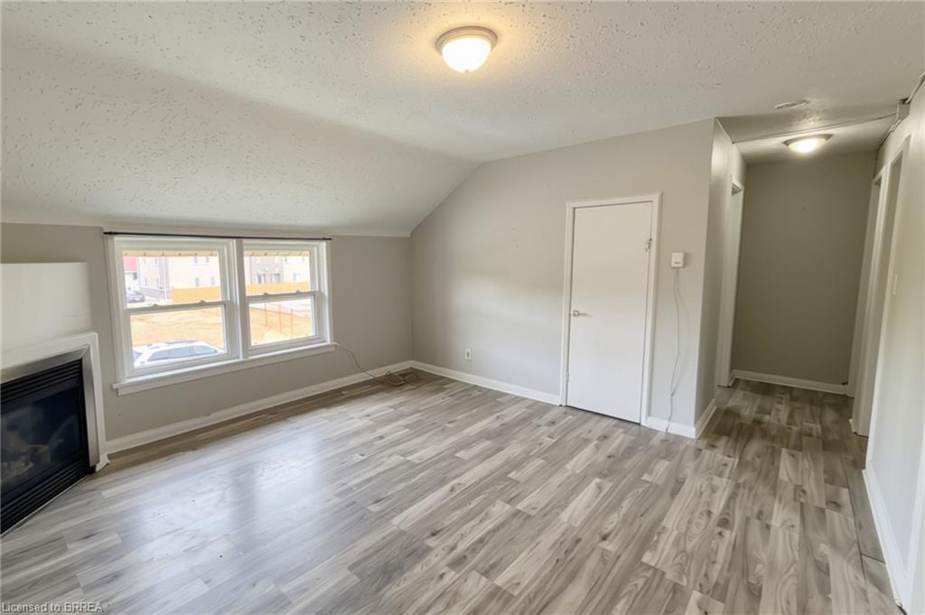 1-301 Campbell Street Property Photo 3