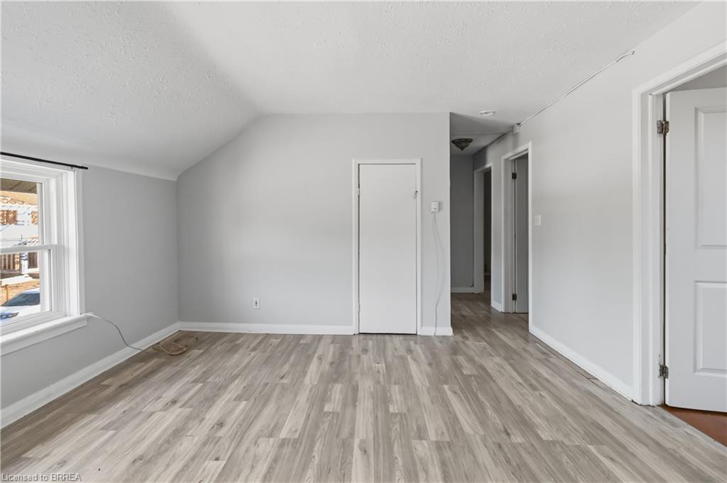 1-301 Campbell Street Property Photo 4