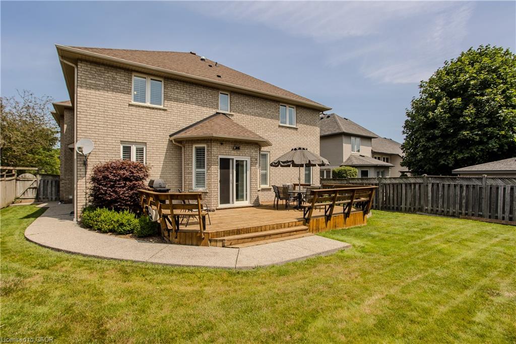 67 Walcotte Avenue Property Photo 4