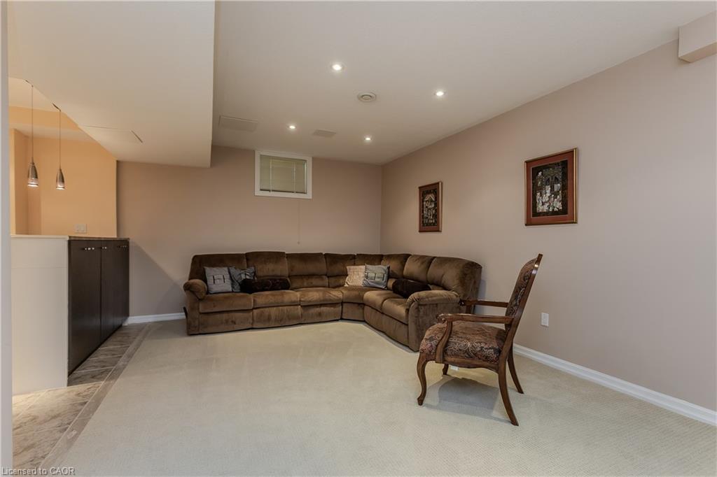 67 Walcotte Avenue Property Photo 40