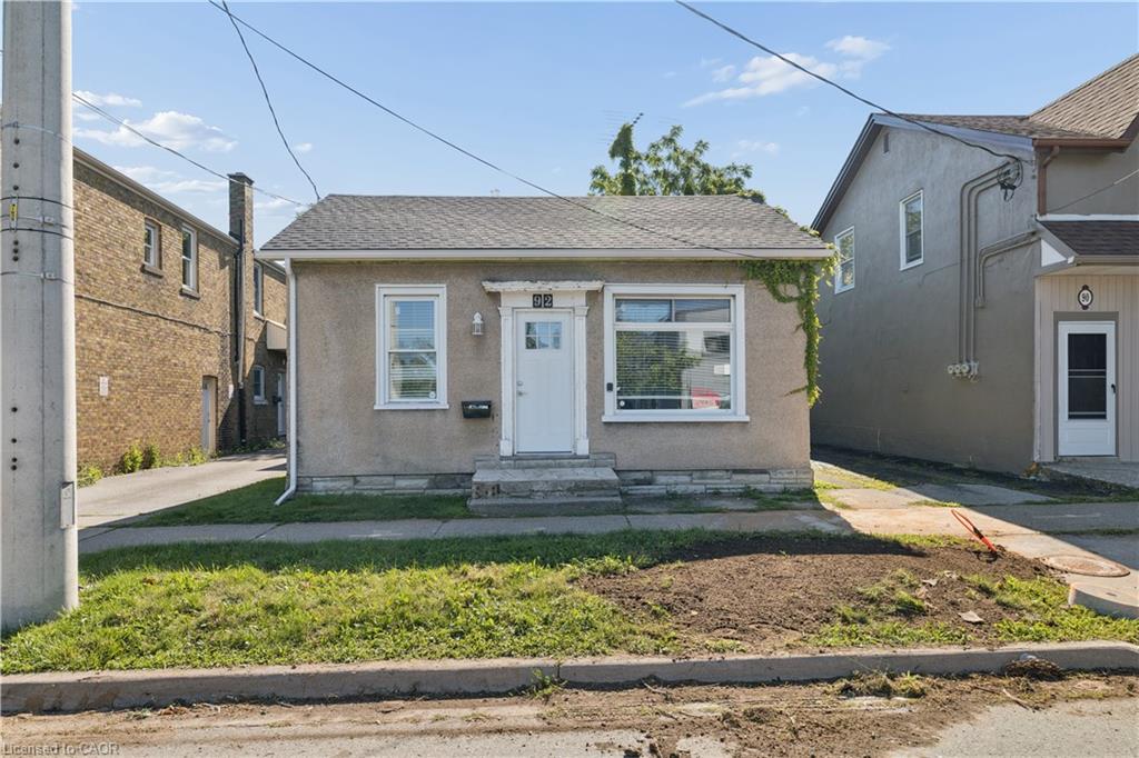 92 Lake Street Property Photo 1