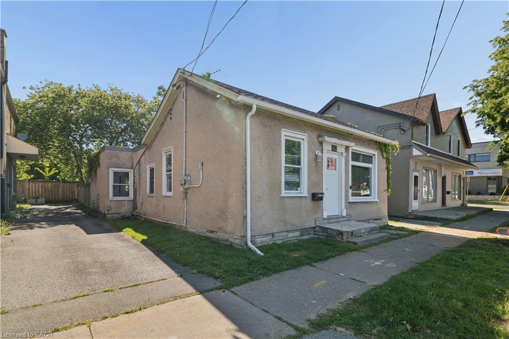 92 Lake Street Property Photo 3