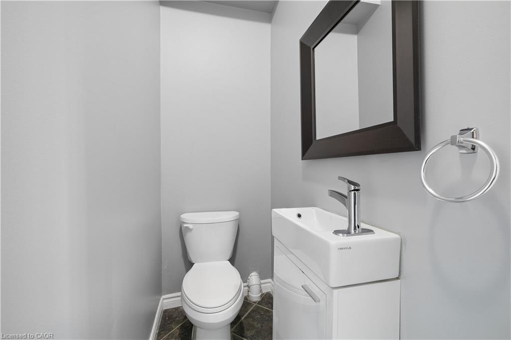 92 Lake Street Property Photo 12