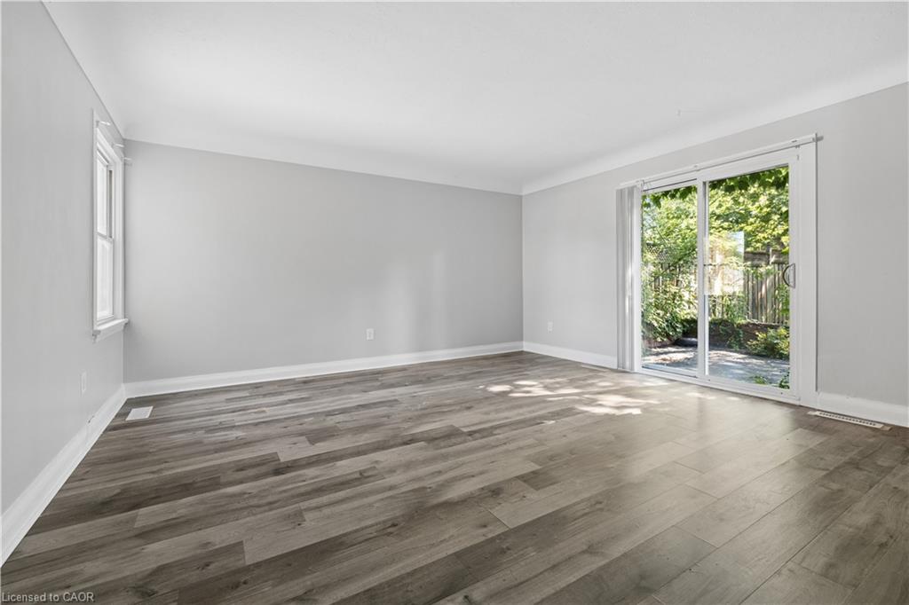 92 Lake Street Property Photo 15