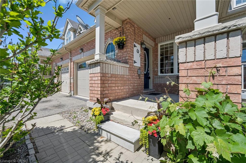 36 Van Fleet Terrace Property Photo 3